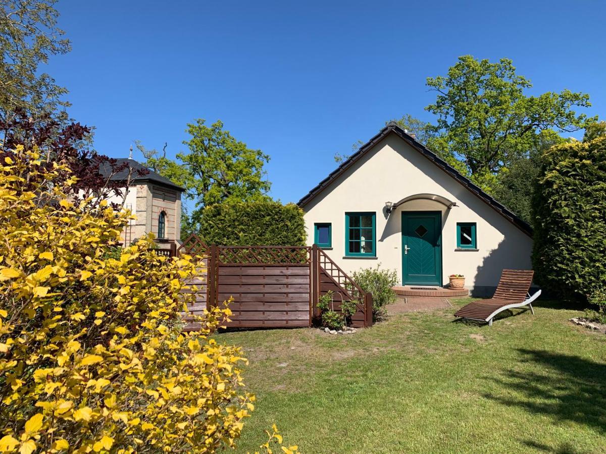 „Rentmeisterhaus Basedow“ Basedow  Exterior foto